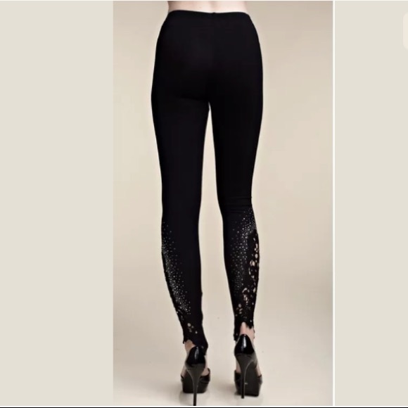 SOLD OUT - Picture 3 of 4